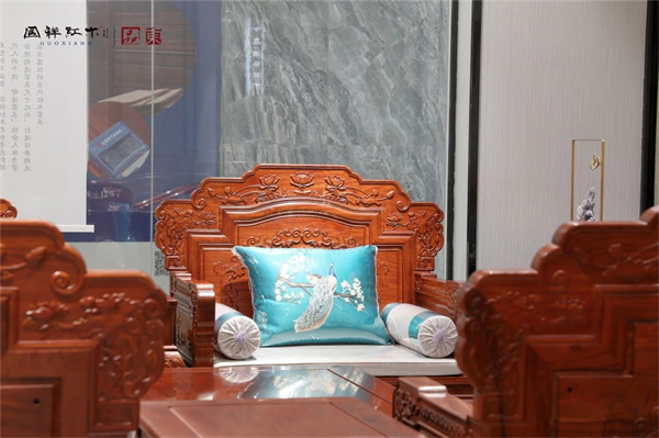 浙江紅木廠(chǎng)家國(guó)祥紅木：立秋食養(yǎng)正當(dāng)時(shí)，紅木餐桌上的秋日家宴